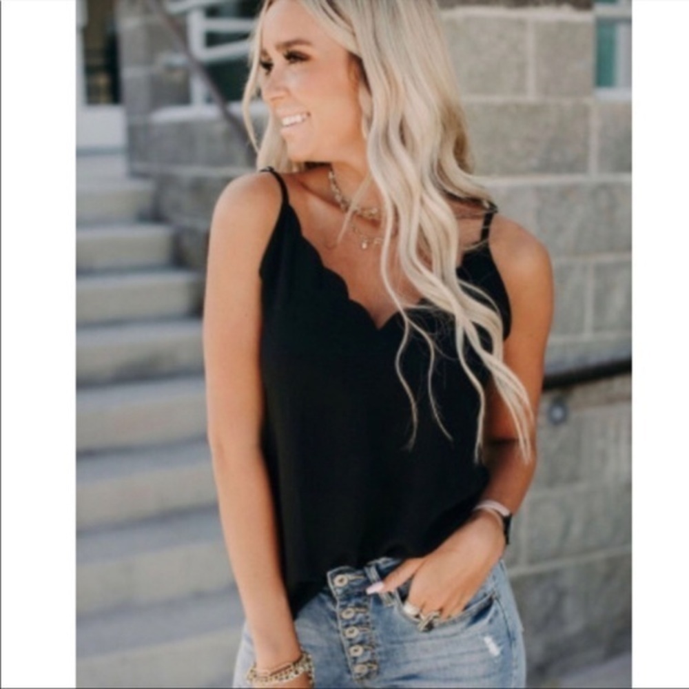 Black spaghetti strap top - Picture 4 of 11